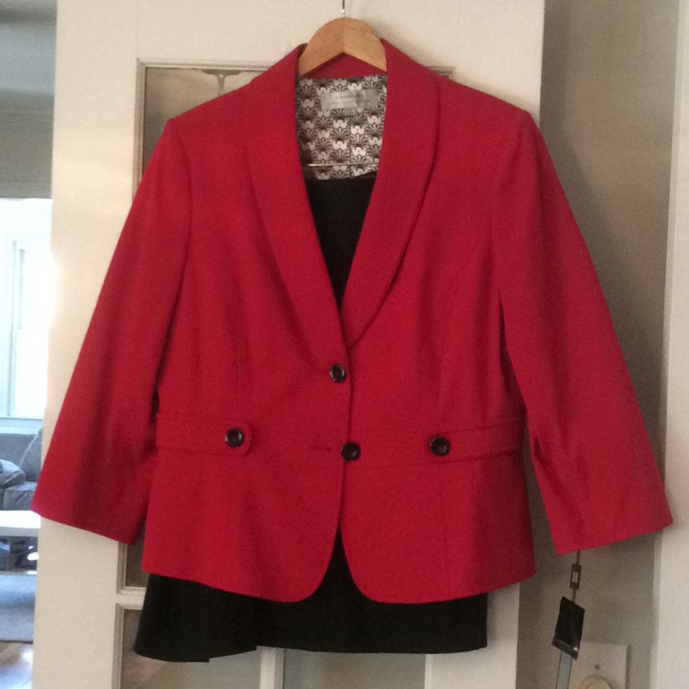 NWT Tahari jacket & skirt set